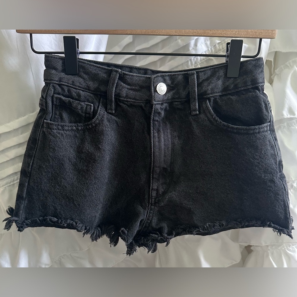 PacSun High Waisted Frayed Hem Black Denim Shorts Women’s Size 24